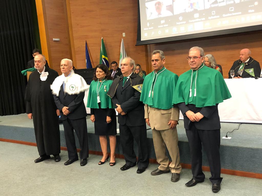Presidente do SISMA participa da posse da nova diretoria da Federação Brasileira de Medicina